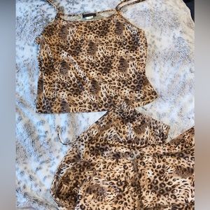 Cheetah print, sleeping set